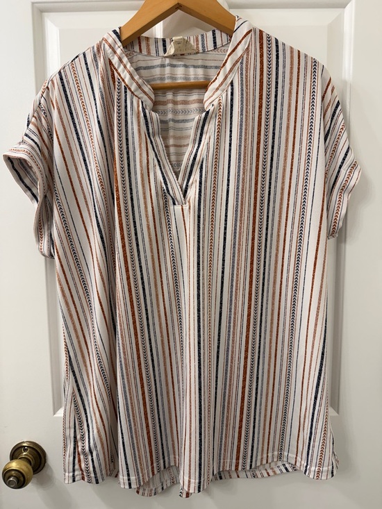 Flower & Feather Tops - Flower & Feather Striped Short-Sleeve V-Neck Top in White, Rust & Navy
